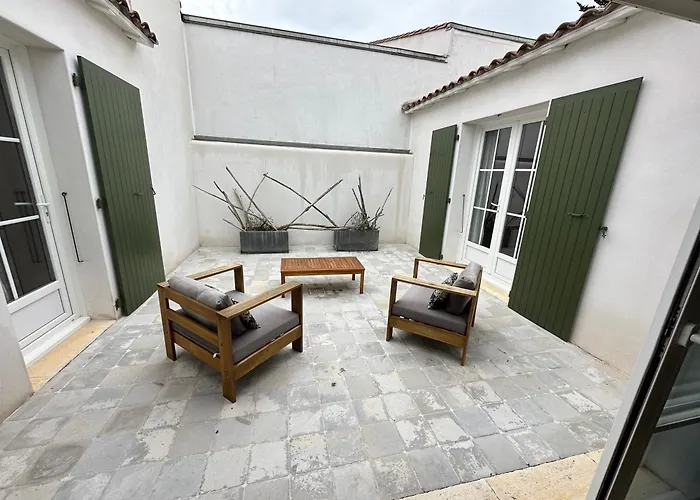 La Baleine - Ancienne Maison De Pecheur A 20 M De La Holiday home Le Bois-Plage-en-Re